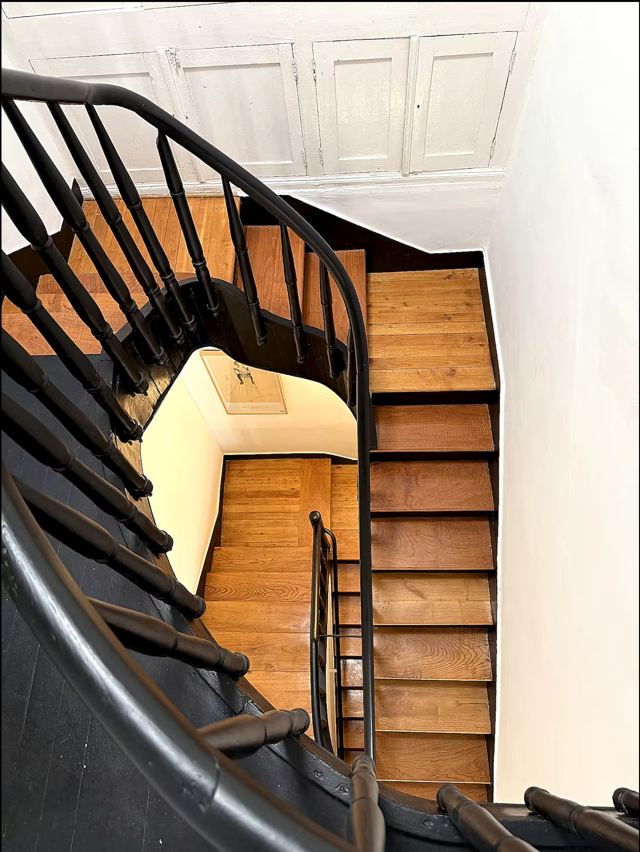 Escalera original de madera de Casa Millo Primero