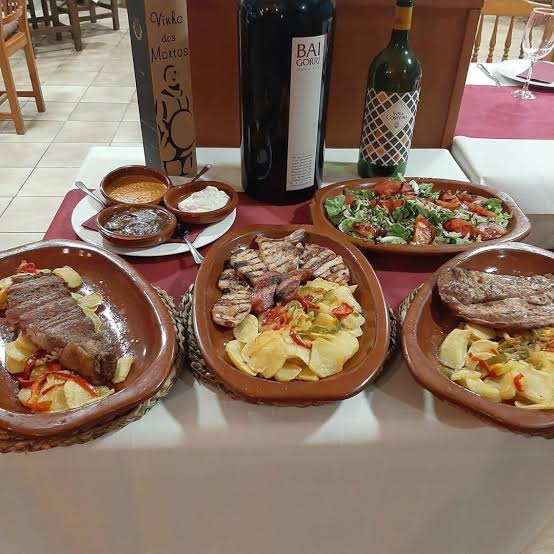 Parrillada de carnes a la brasa